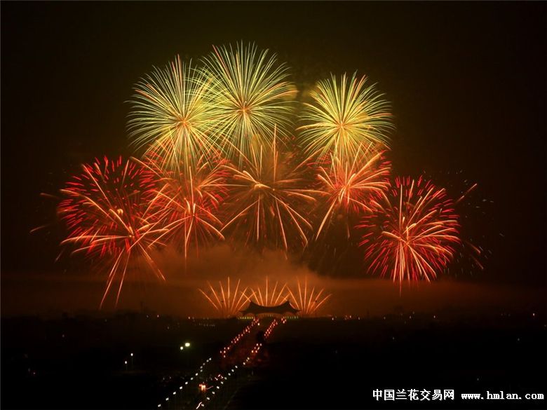 请欣赏浏阳烟花节上的焰火晚会