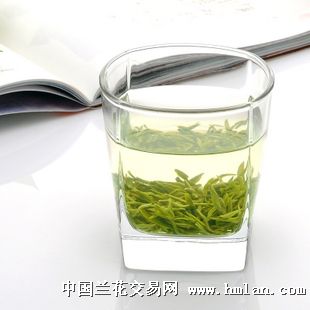 碧螺春(峨眉山2012年明前茶叶)